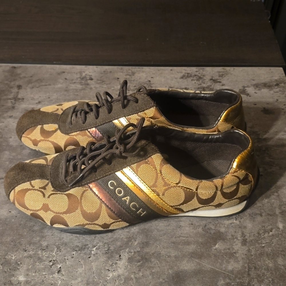 Coach brown sneakers size 9! Like new